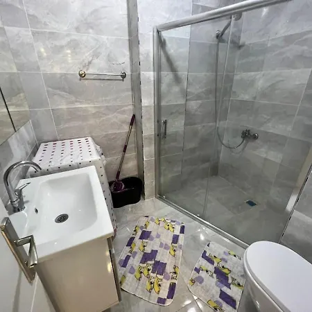 Midtown Shrine Avlairm5 Апартаменты *